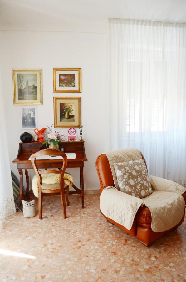 La Piazza - Appartamento Vacanze Piana Battolla Luaran gambar