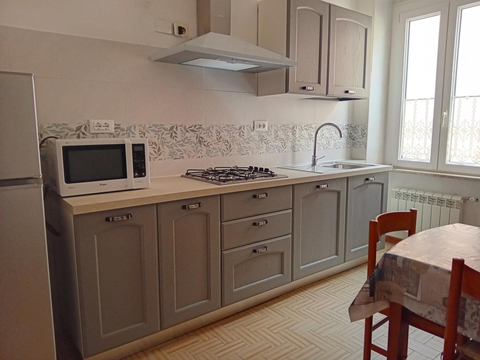 La Piazza - Appartamento Vacanze Piana Battolla Luaran gambar